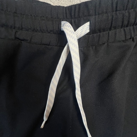 Vuori Womens Performance Jogger Shorts Black Drawstring Athletic VW303 Small - Picture 4 of 9